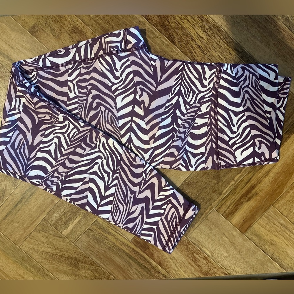 Pink zebra print legging